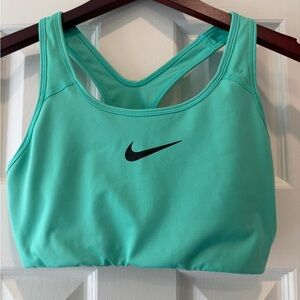 Nike Women's Aqua Sports Bra